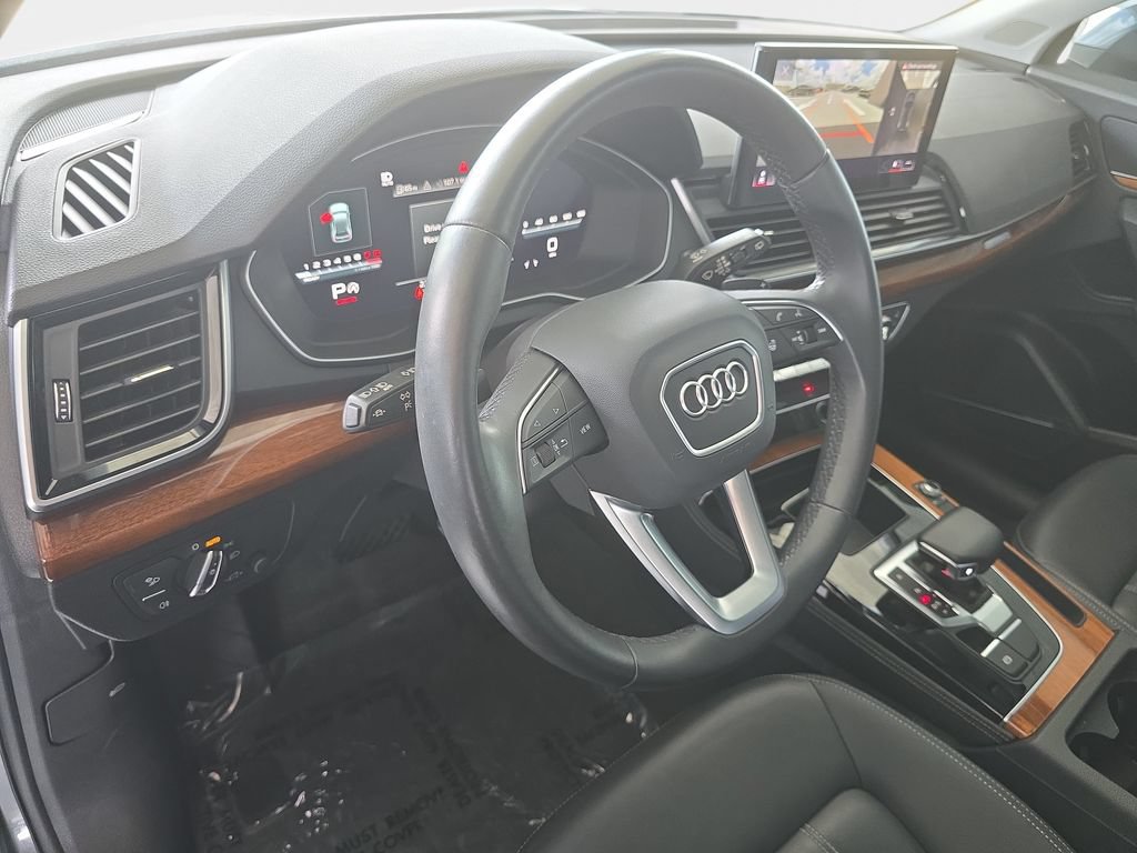 Used 2023 Audi Q5 2.0T Premium Plus w/ Premium Plus Package AWD/4WD image 25
