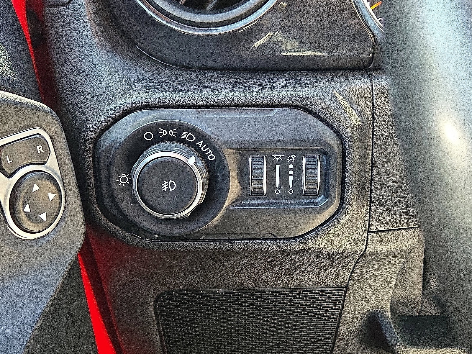 Used 2020 Jeep Wrangler Unlimited Sport AWD/4WD image 23