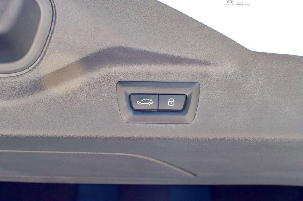 Used 2024 BMW X7 xDrive40i w/ M Sport Package AWD/4WD image 56