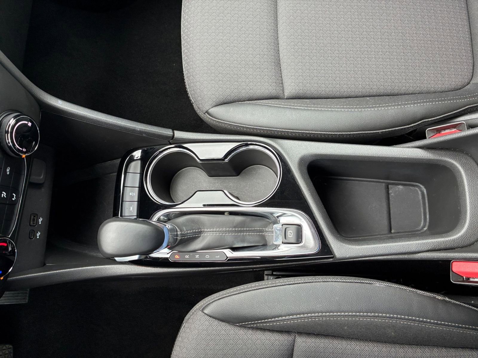 Used 2025 Buick Encore GX Preferred image 40