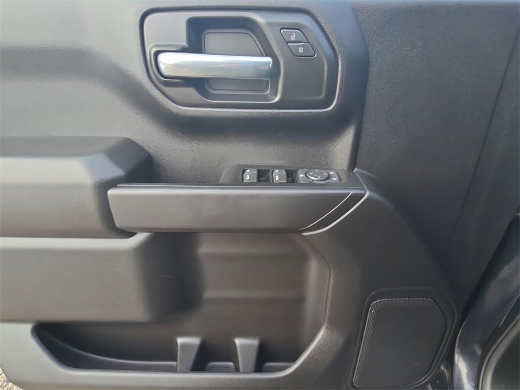 Certified 2023 Chevrolet Silverado 1500 Custom image 23