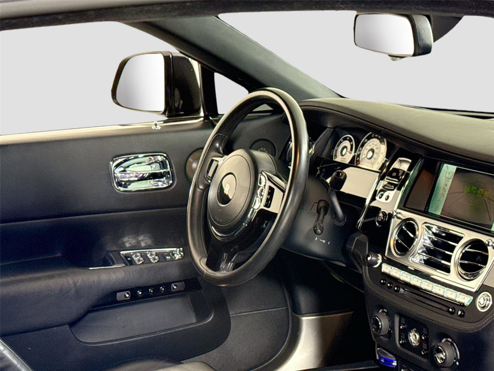 Used 2014 Rolls-Royce Wraith image 32