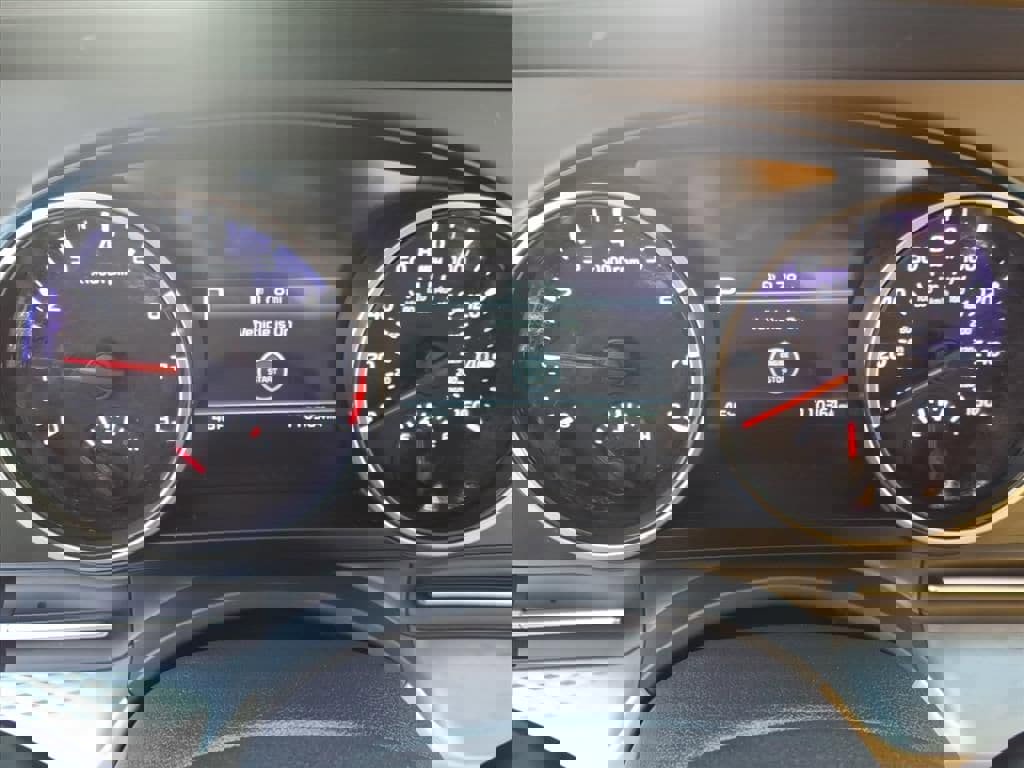 Used 2022 Kia Carnival LX image 26