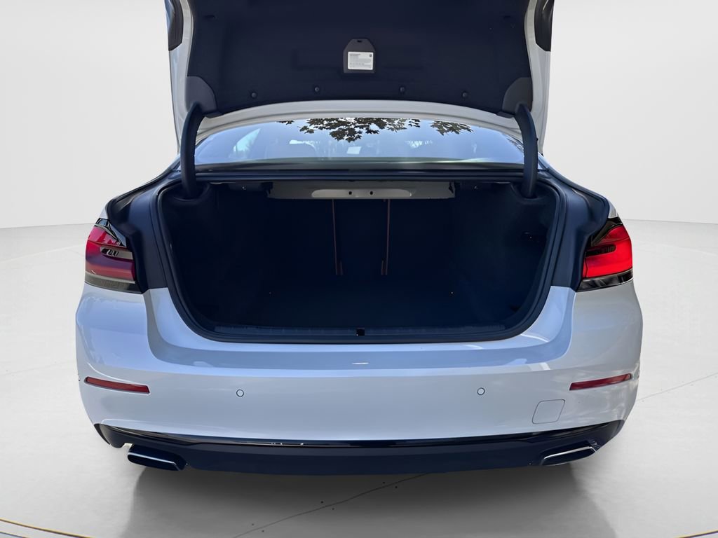 Certified 2023 BMW 530i xDrive w/ Premium Package image 31