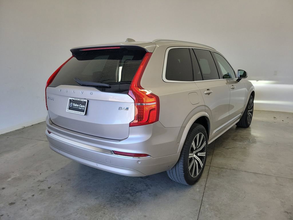Used 2023 Volvo XC90 B6 Plus image 5