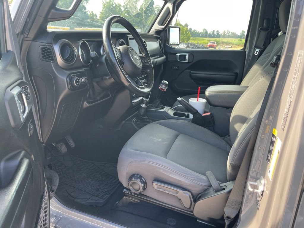 Used 2021 Jeep Gladiator Sport AWD/4WD image 4