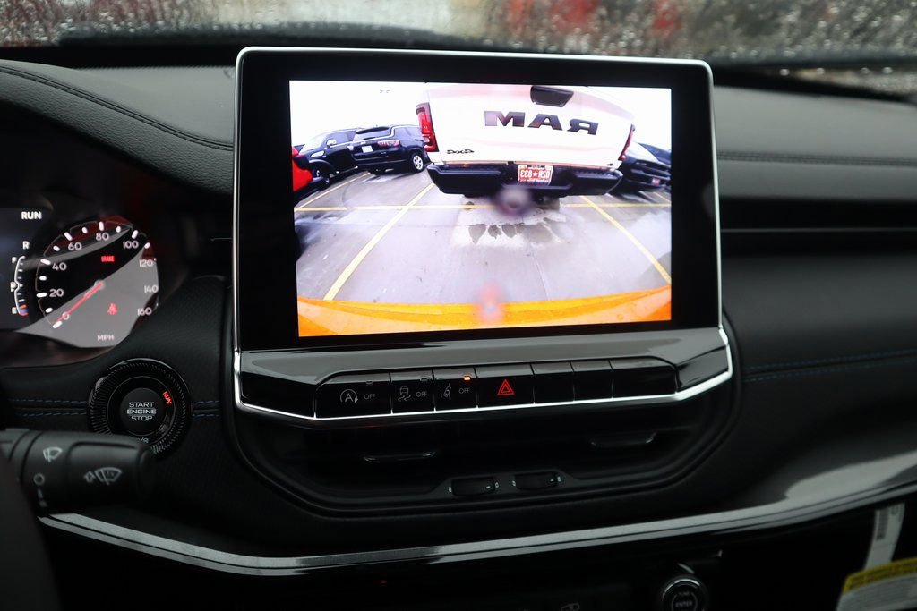 New 2026 Jeep Compass Latitude image 6