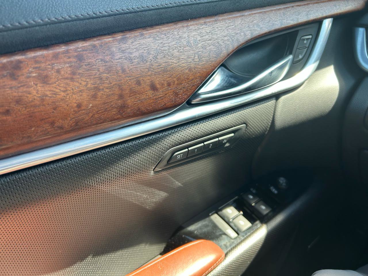 Used 2016 Cadillac XTS Luxury w/ Driver Awareness Package image 28