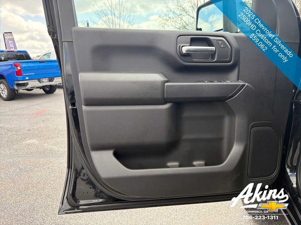 Used 2025 Chevrolet Silverado 2500 Custom w/ Custom Value Package image 17