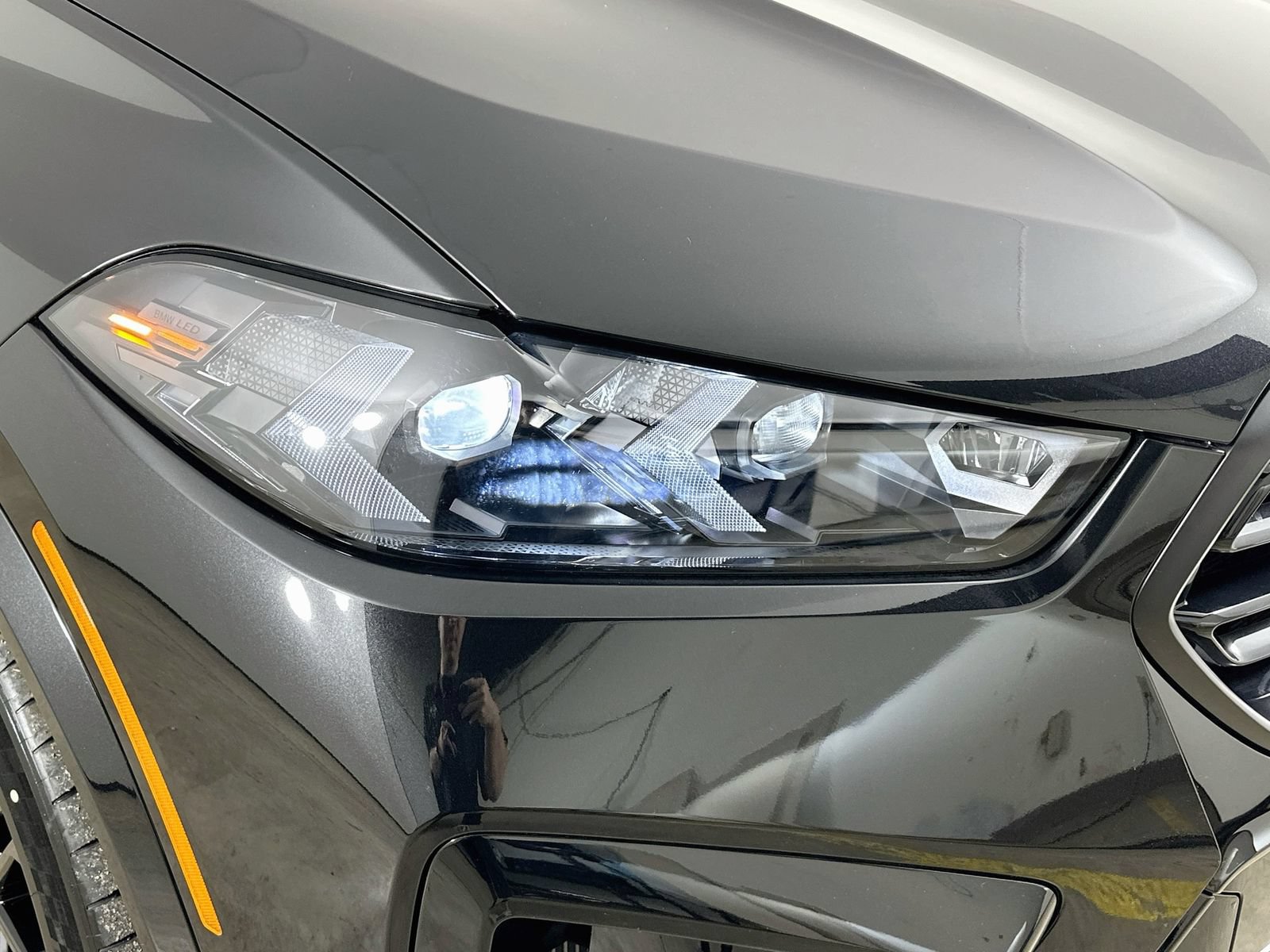 New 2026 BMW X5 M Competition w/ Executive Package AWD/4WD image 9