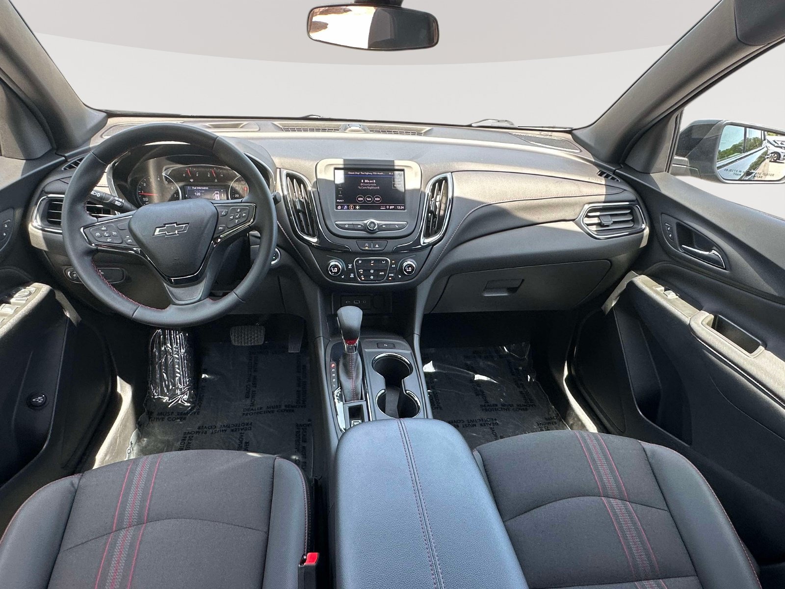 Used 2023 Chevrolet Equinox RS w/ LPO, Floor Liner Package FWD image 7