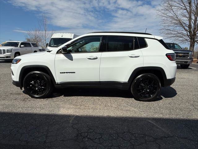 Certified 2026 Jeep Compass Latitude image 6