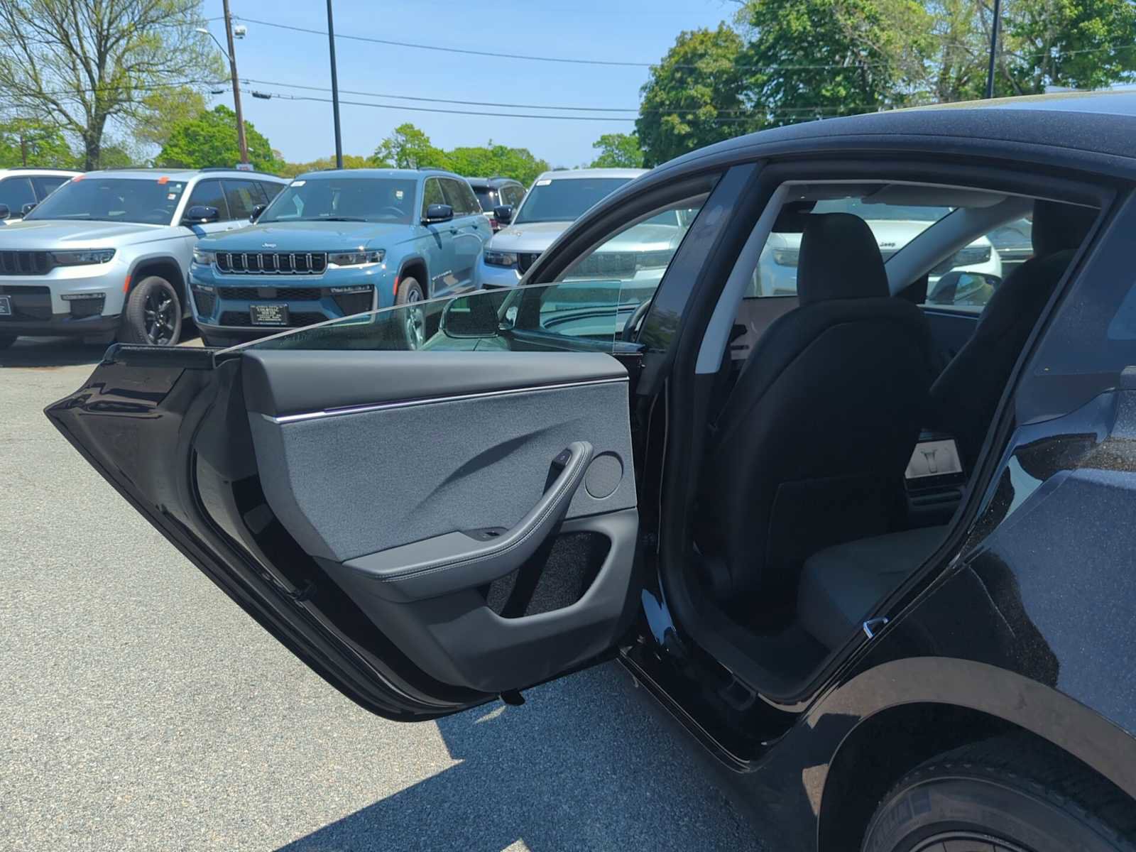 Used 2024 Tesla Model 3 Standard Range RWD image 25
