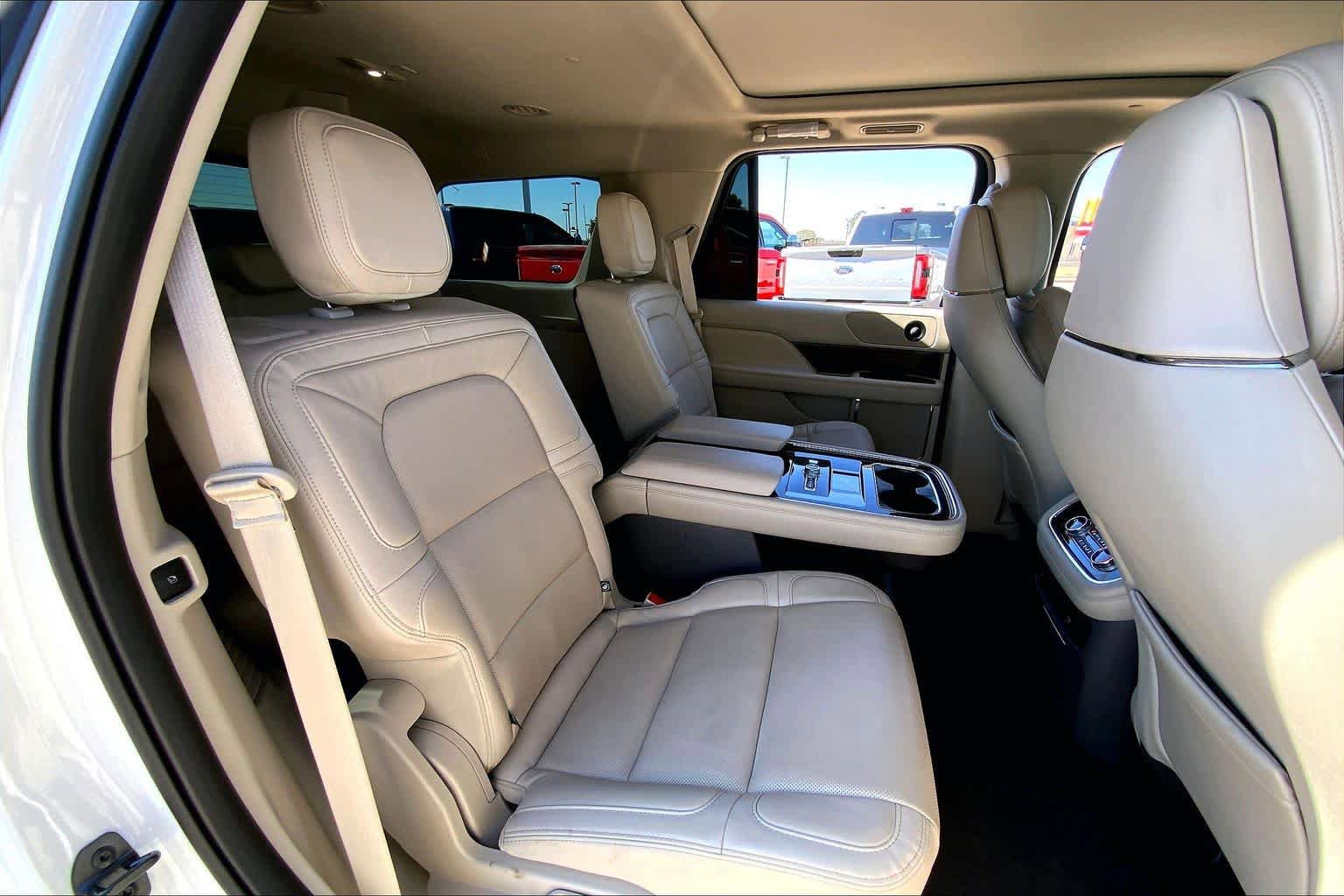 Used 2021 Lincoln Navigator Reserve AWD/4WD image 20