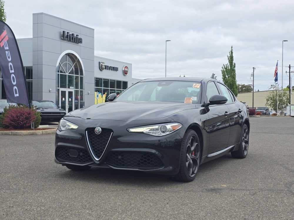 Used 2020 Alfa Romeo Giulia Ti Sport w/ Quick Order Package 22S Sport AWD/4WD image 1