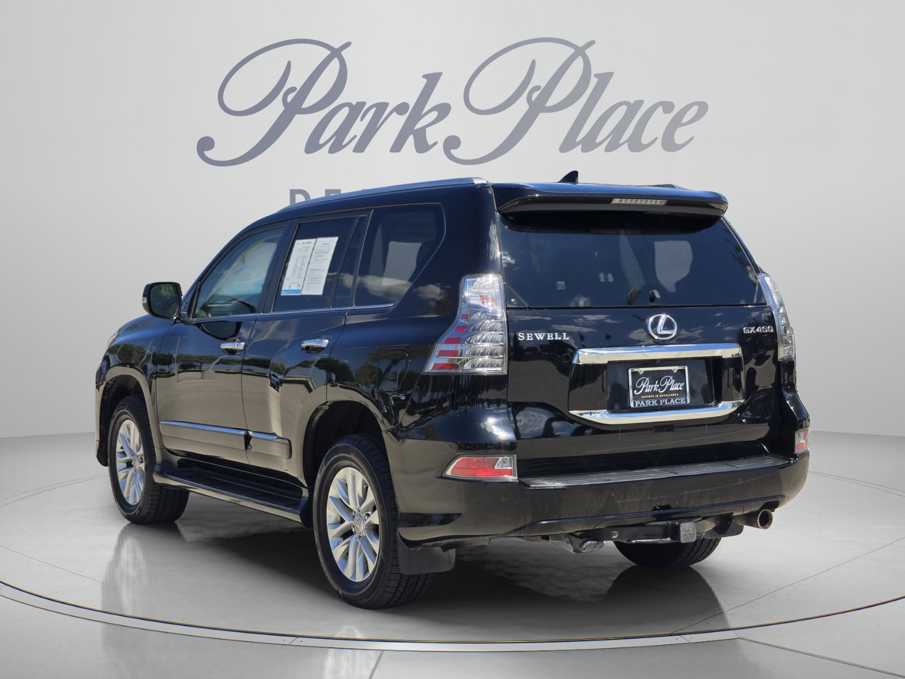Used 2017 Lexus GX 460 Premium AWD/4WD image 2