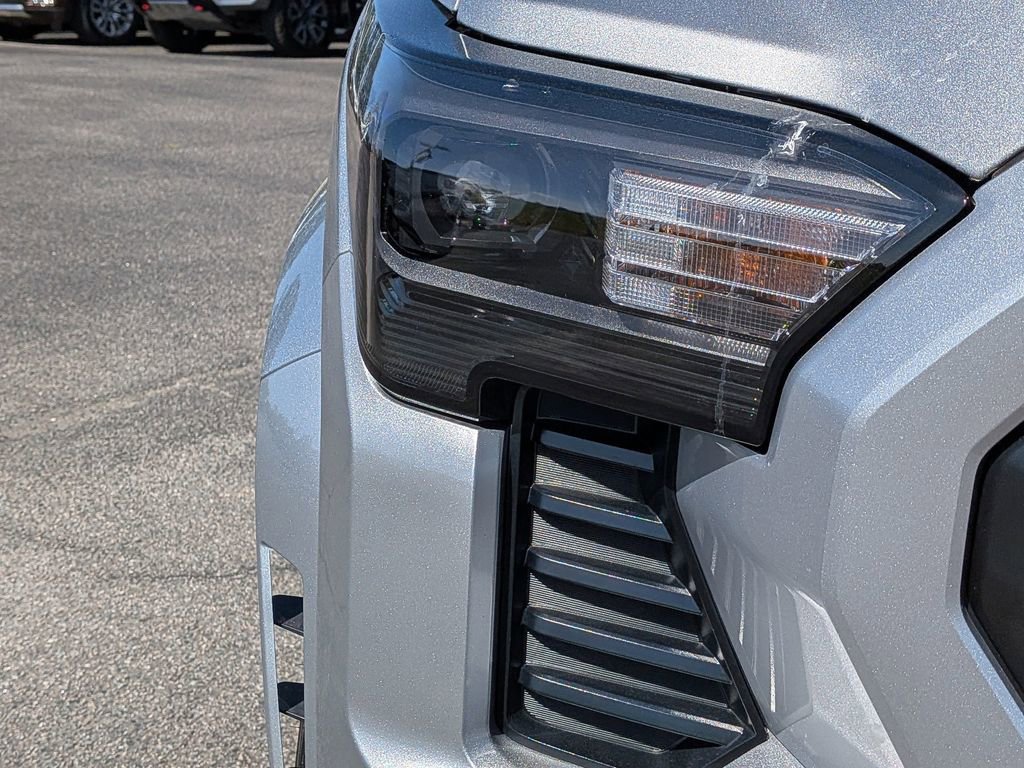 Used 2025 Toyota Tacoma SR5 image 12