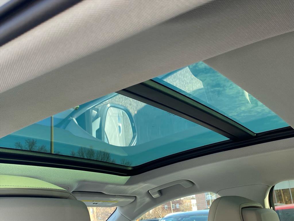 Used 2022 Audi e-tron Premium w/ Convenience Plus Package image 20