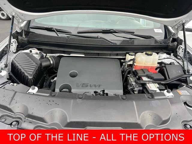 Used 2023 Chevrolet Traverse High Country image 11