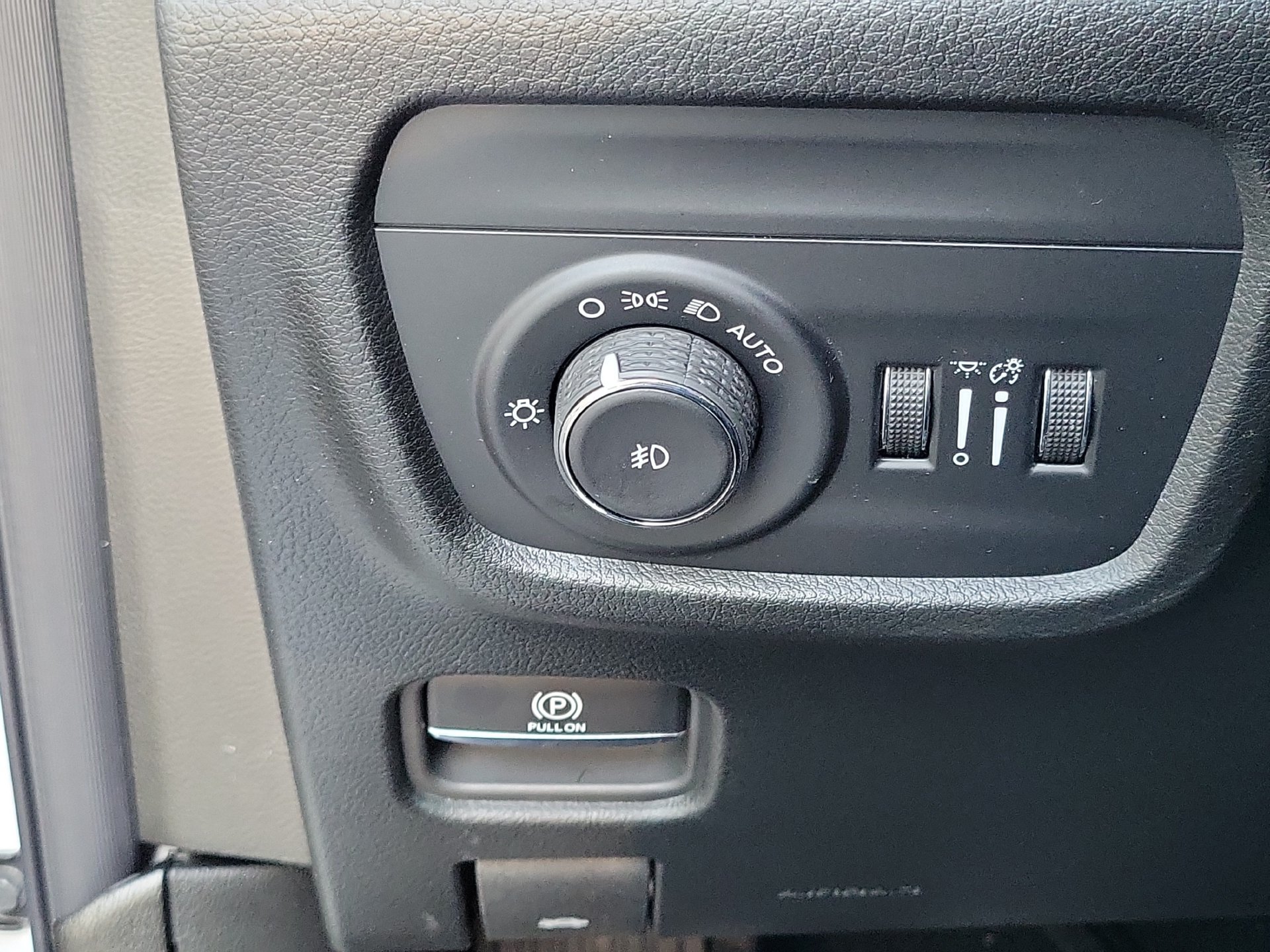 New 2026 Jeep Grand Cherokee Limited AWD/4WD image 8