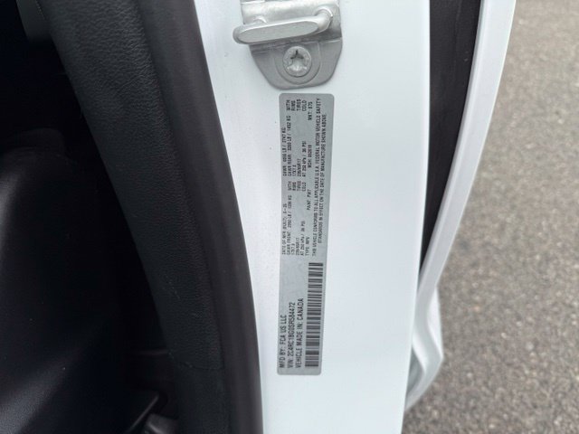 Used 2025 Chrysler Pacifica Select FWD image 25