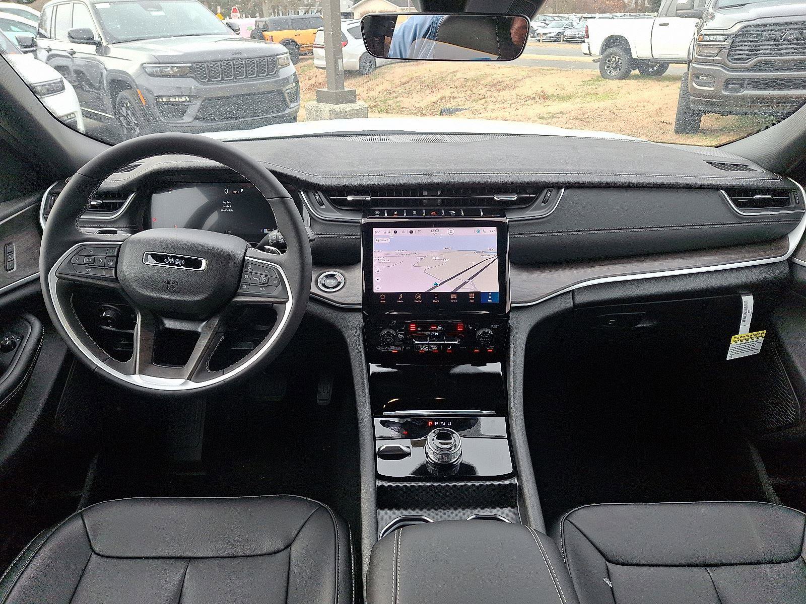 New 2025 Jeep Grand Cherokee L Limited image 8