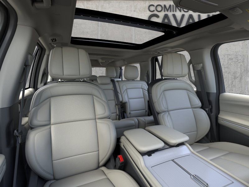 New 2026 Lincoln Navigator L Reserve AWD/4WD image 10