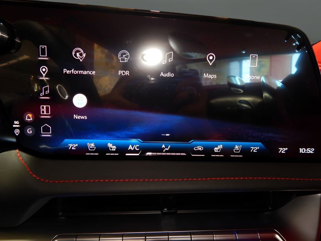 Used 2026 Chevrolet Corvette Stingray Premium Conv w/ Z51 Performance Package image 28