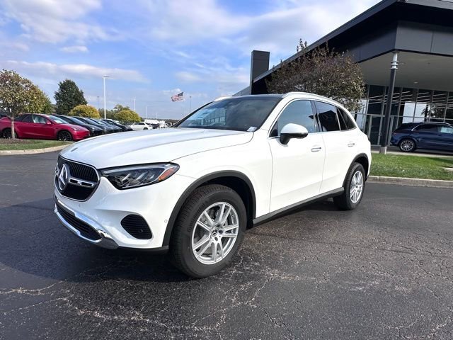 Certified 2026 Mercedes-Benz GLC 300 4MATIC image 4