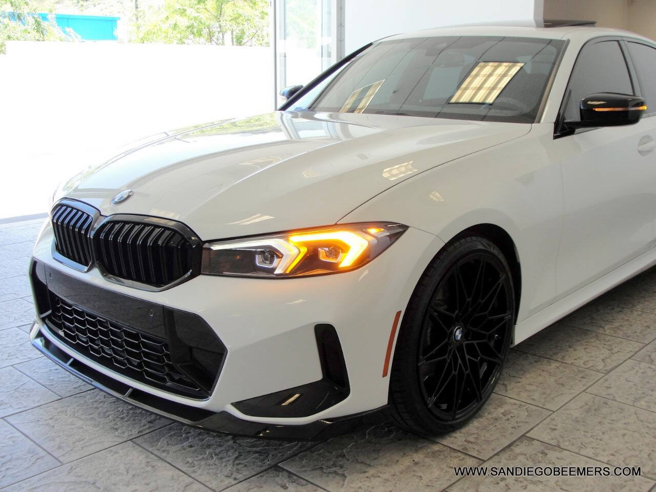 Used 2023 BMW 330i Sedan w/ M Sport Package RWD image 58