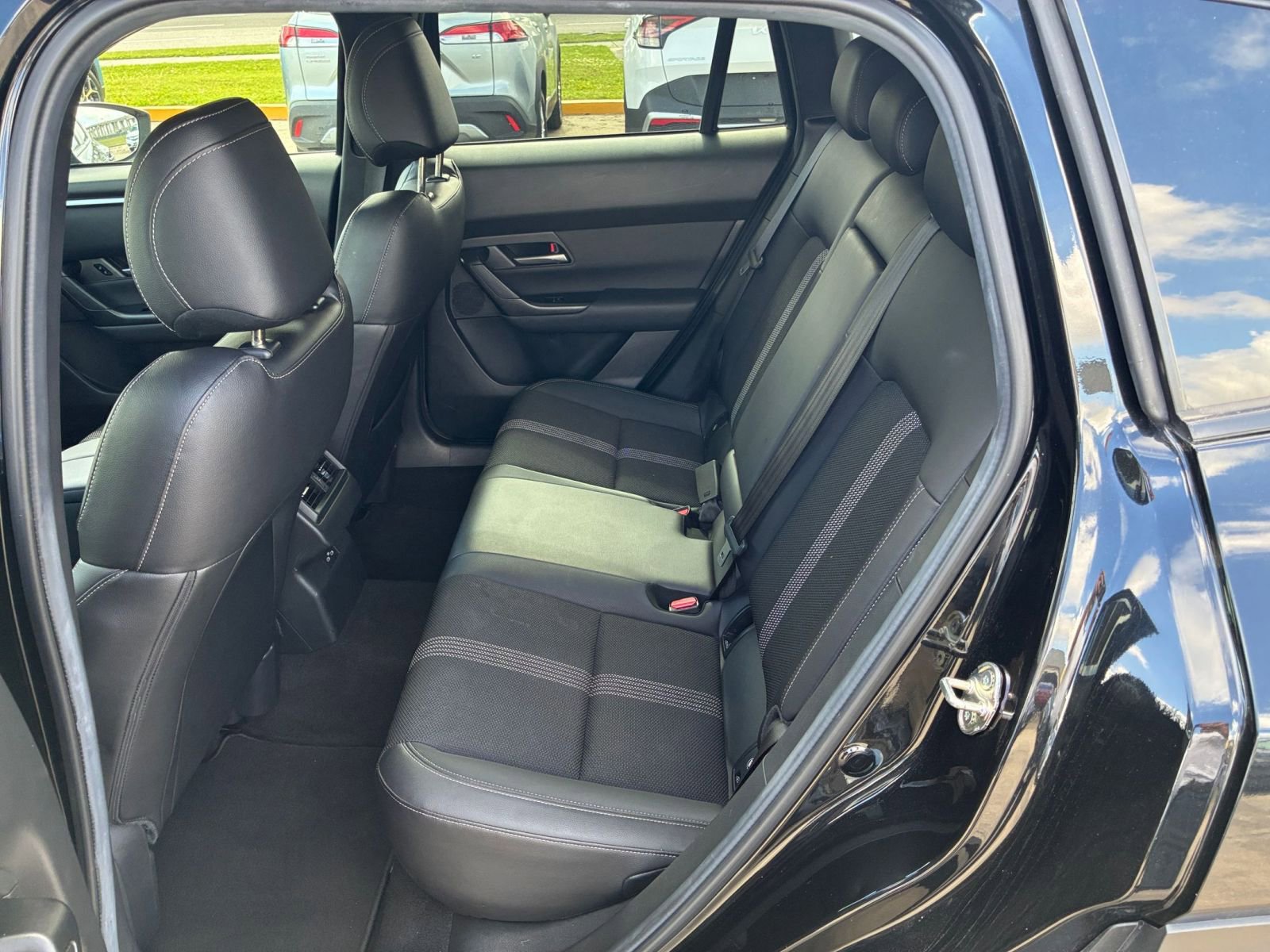 Used 2025 MAZDA CX-50 AWD 2.5 S w/ Preferred Package image 22