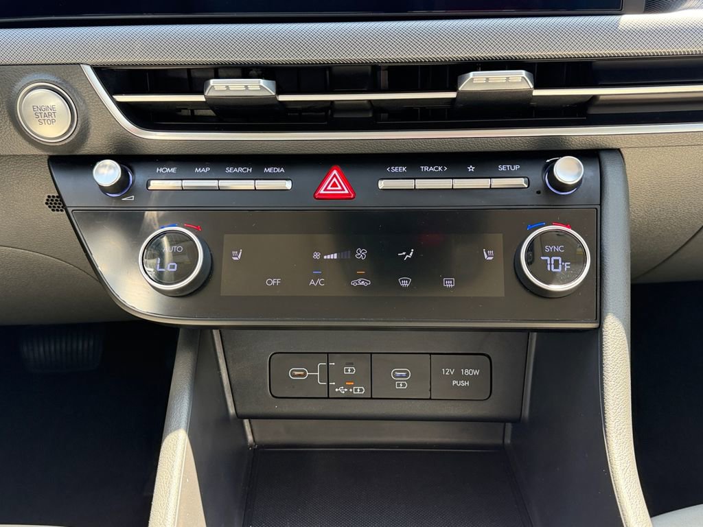 Certified 2025 Hyundai Sonata SEL FWD image 11