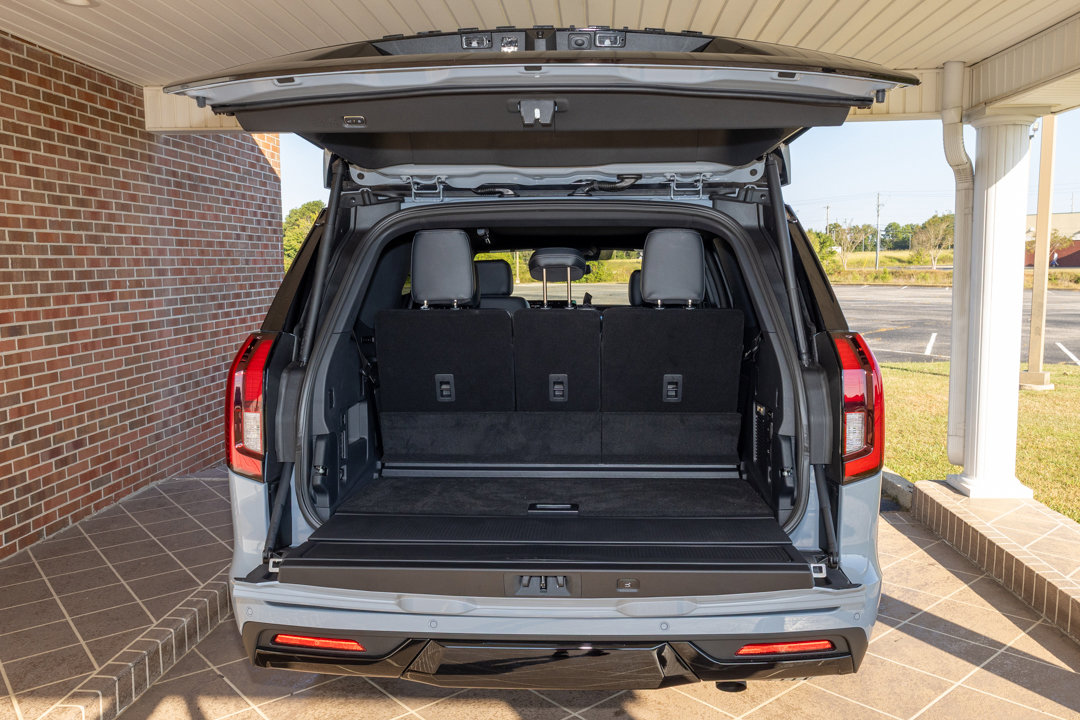 New 2025 Ford Expedition Platinum w/ Stealth Performance Package image 35