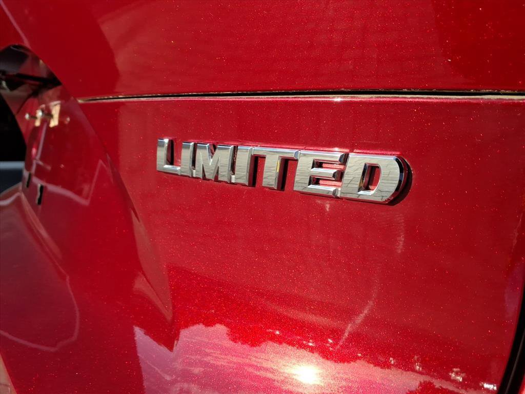 Used 2023 Toyota Venza Limited image 19