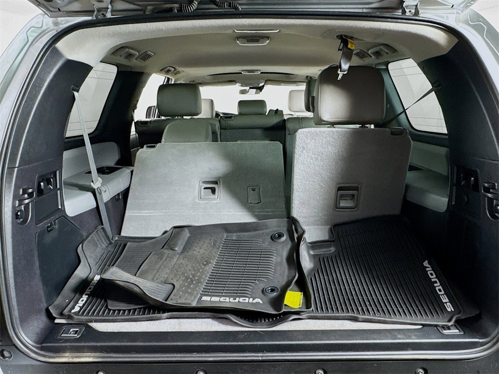Certified 2022 Toyota Sequoia SR5 image 23