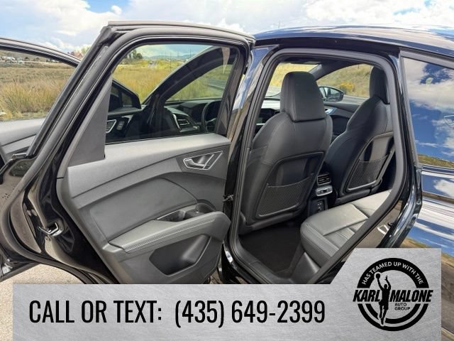 Used 2024 Audi Q4 e-tron Premium w/ Convenience Package AWD/4WD image 24