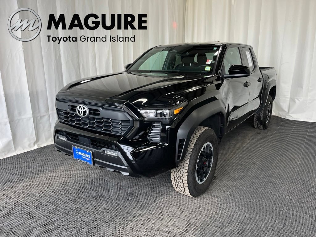 Used 2024 Toyota Tacoma TRD Off-Road AWD/4WD image 2