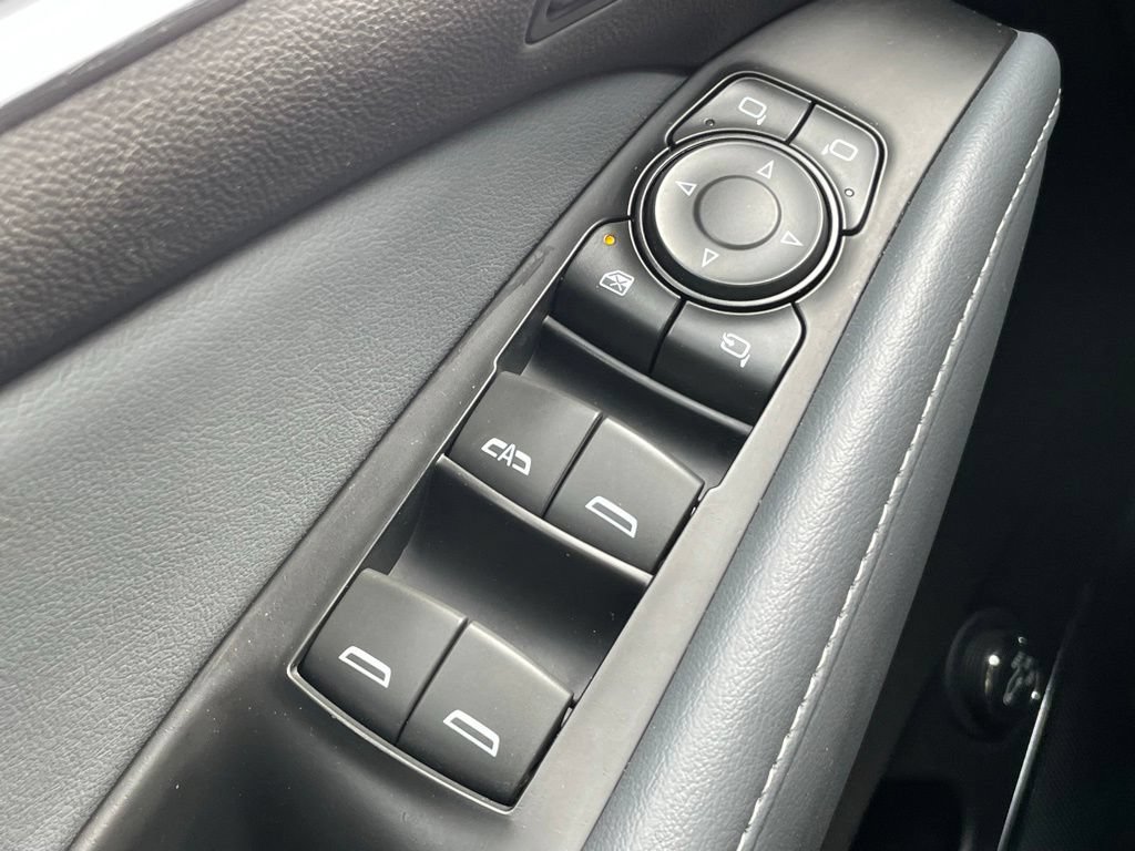 Used 2024 Buick Enclave Premium AWD/4WD image 12