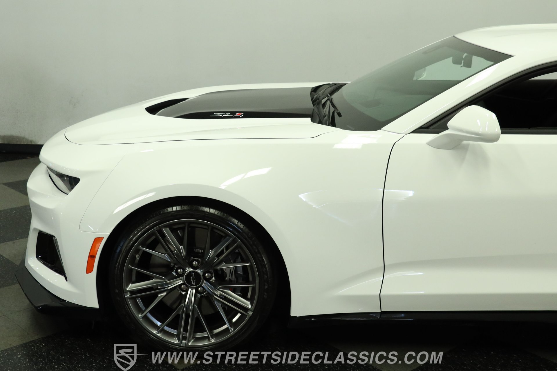 Used 2023 Chevrolet Camaro ZL1 RWD image 23