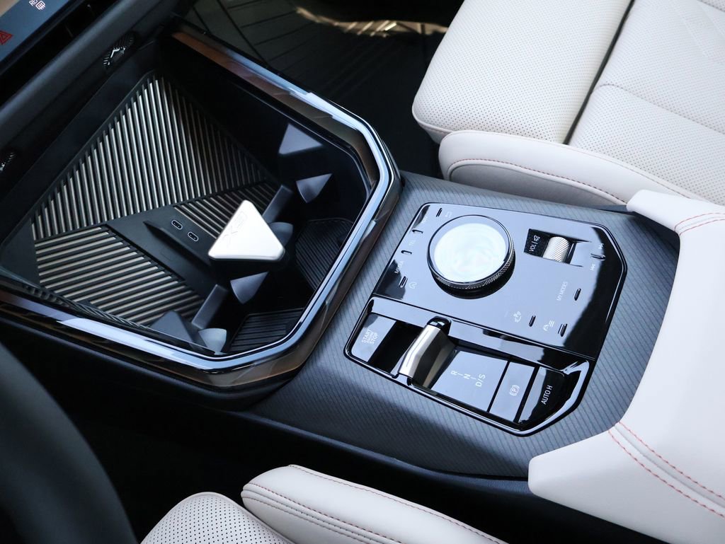 New 2025 BMW X3 xDrive30i w/ Convenience Package image 29