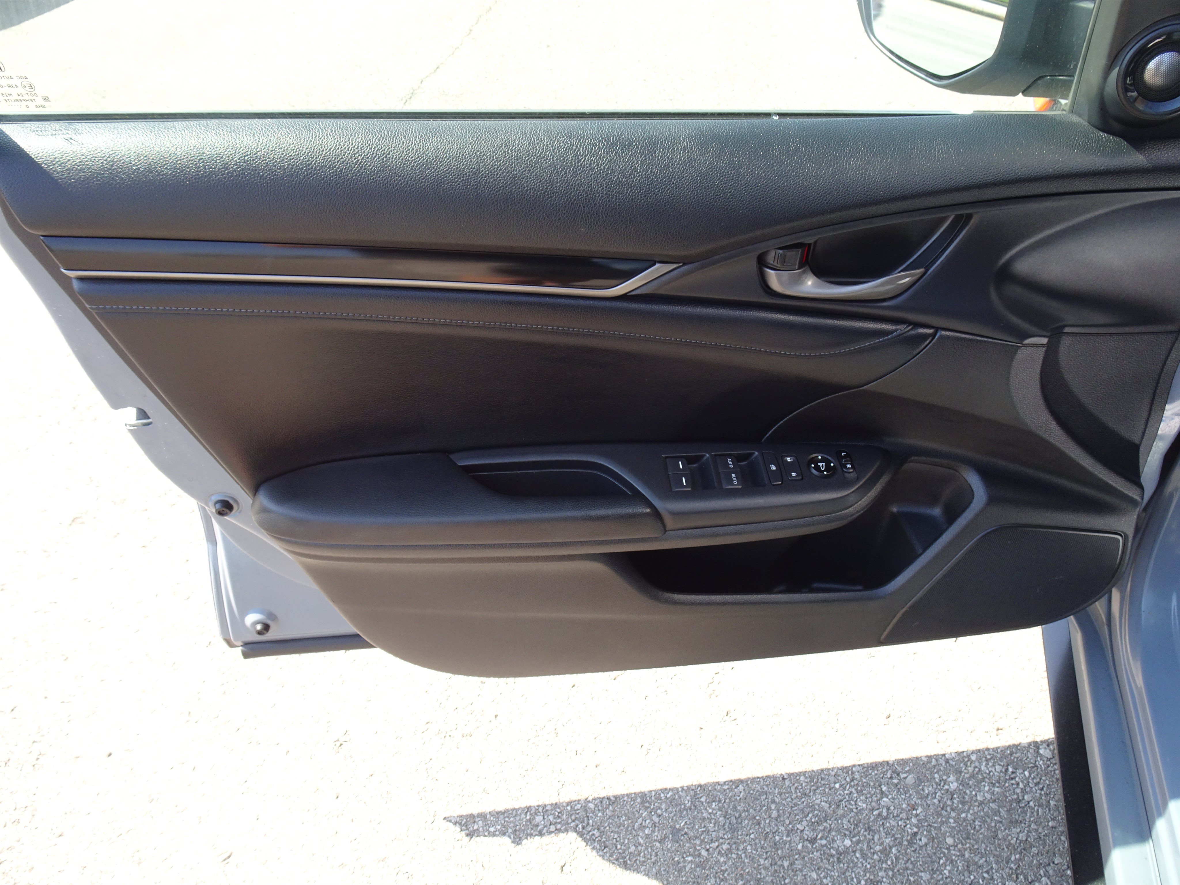 Used 2021 Honda Civic Sport Touring image 14