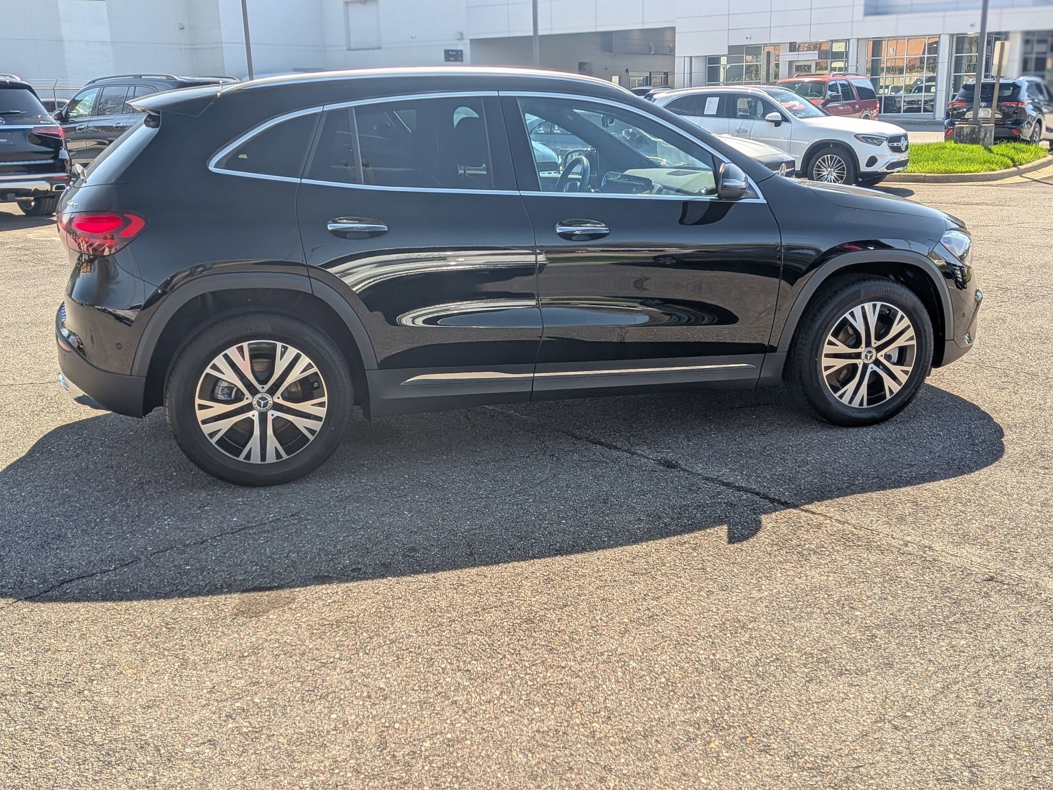 Certified 2025 Mercedes-Benz GLA 250 GLA 250 image 2