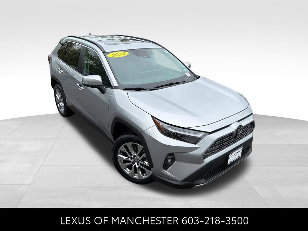 Used 2023 Toyota RAV4 Limited AWD/4WD image 3