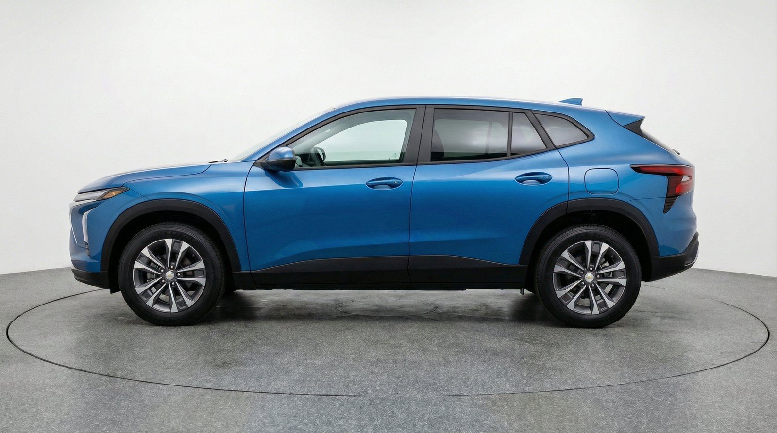 Used 2025 Chevrolet Equinox LT FWD image 5