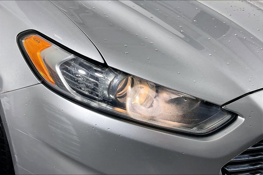 Used 2013 Ford Fusion SE FWD image 35