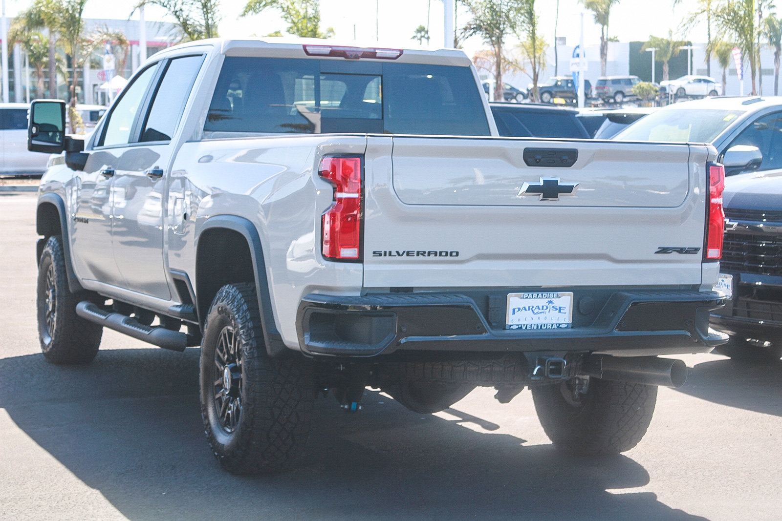 New 2026 Chevrolet Silverado 2500 ZR2 w/ LPO, Dark Essentials Package AWD/4WD image 6