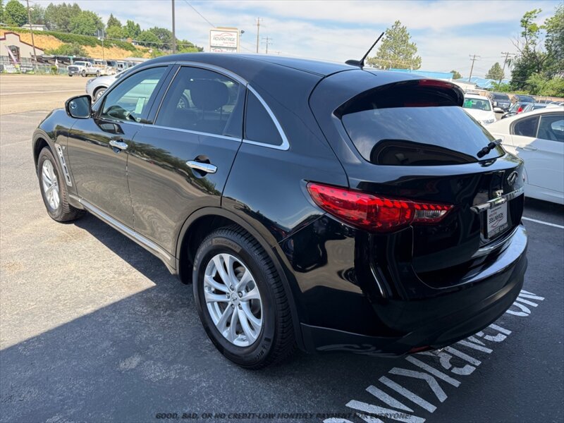 Used 2016 INFINITI QX70 2WD image 5