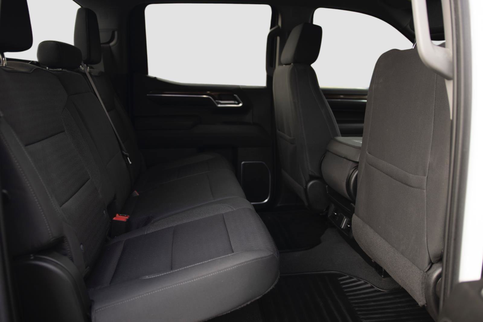 Used 2023 Chevrolet Silverado 1500 LT image 14