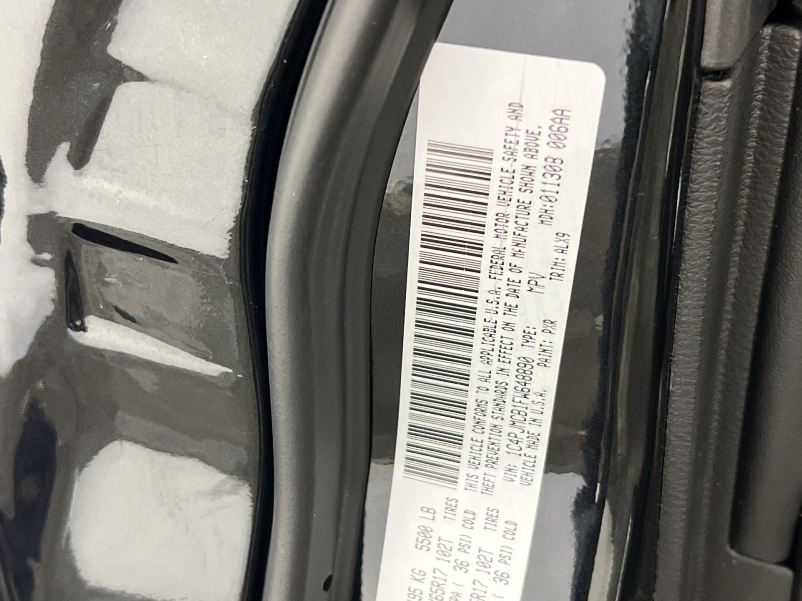 Used 2015 Jeep Cherokee Latitude w/ Cold Weather Group image 29