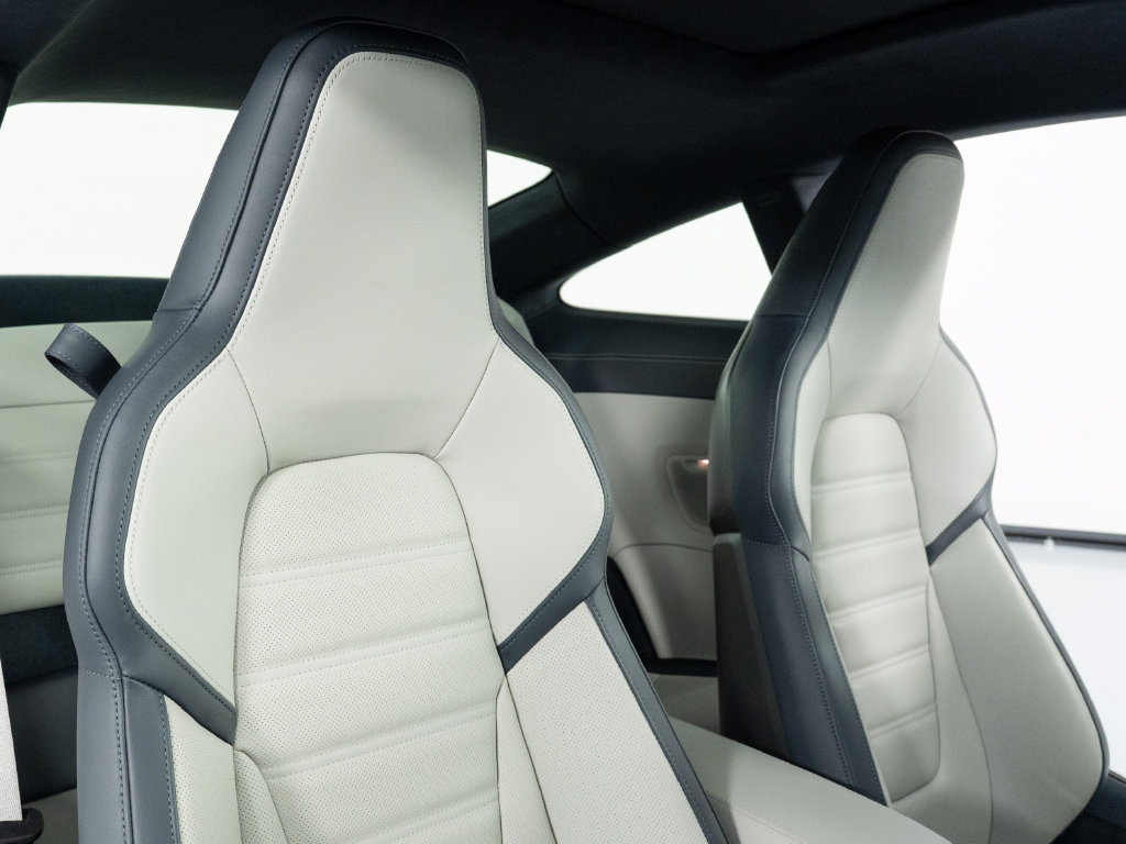 Certified 2026 Porsche 911 Carrera GTS RWD image 44